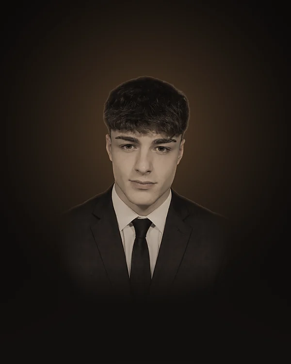 Retrato de Alejandro Millán, de locodea.